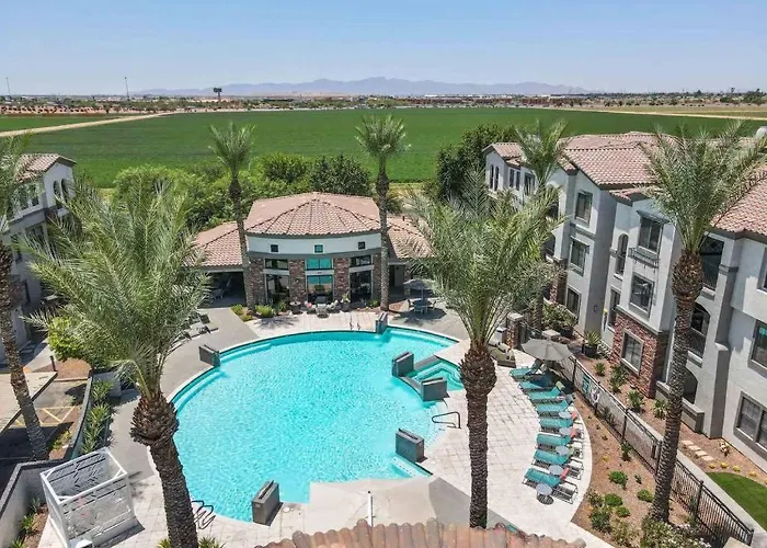 Boulevard Luxe 1br By Stadium Pool Parking Gym 09 * Glendale