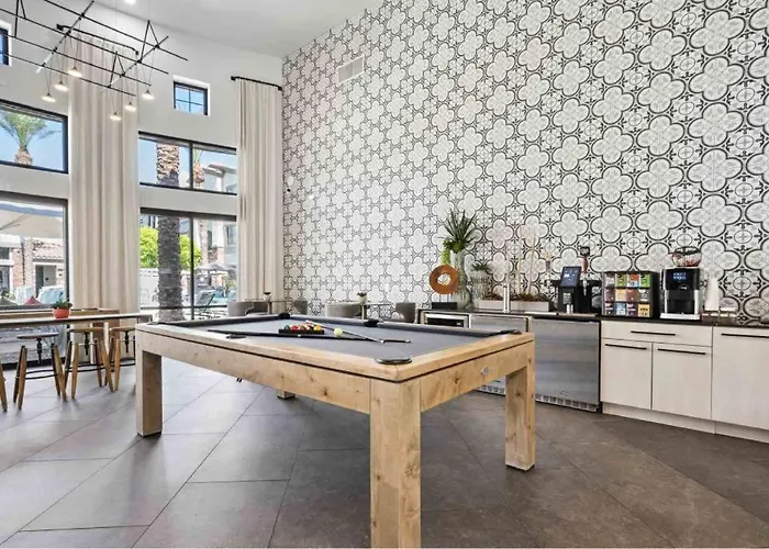 Boulevard Luxe 1br By Stadium Pool Parking Gym 09