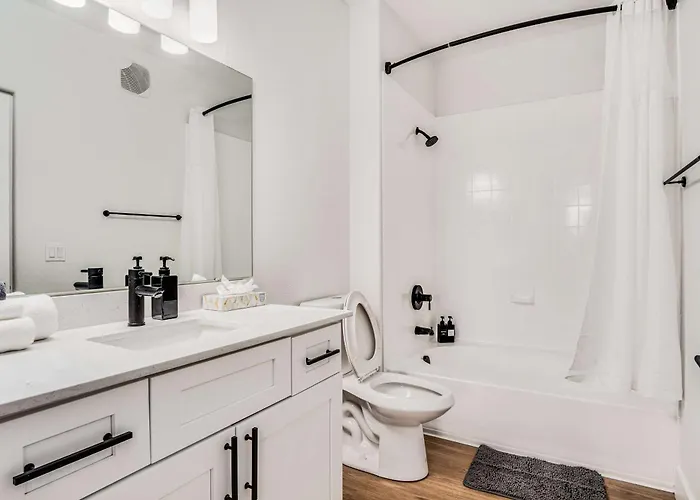 Boulevard Luxe 1br By Stadium Pool Parking Gym 09 Apartment