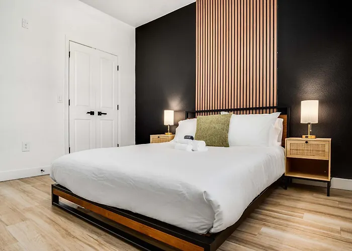 Boulevard Luxe 1br By Stadium Pool Parking Gym 09 *