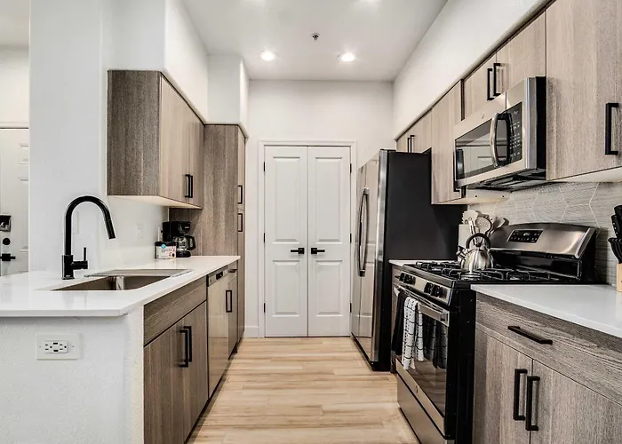 Apartment Boulevard Luxe 1br By Stadium Pool Parking Gym 09 *