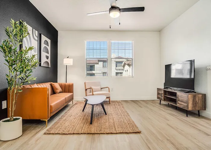 Boulevard Luxe 1br By Stadium Pool Parking Gym 09 Apartment Glendale