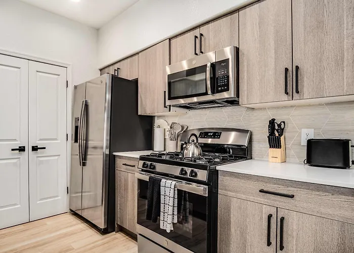 Apartment Boulevard Luxe 1br By Stadium Pool Parking Gym 09